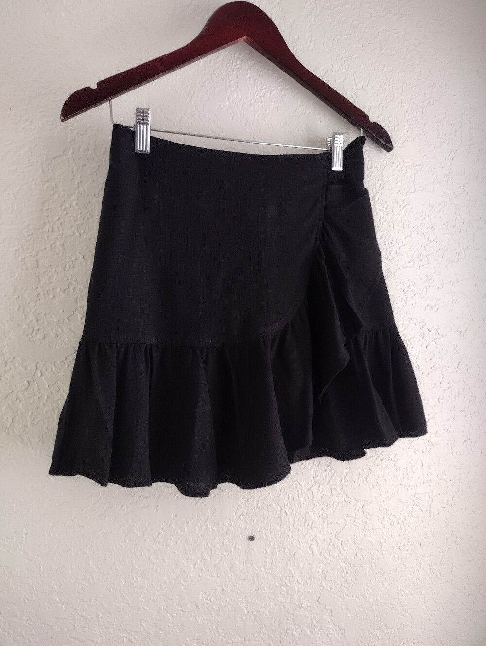 Princess Polly Black Ruffle Wrap Mini Skirt Asymmetrical Flowy Western Boho - Picture 4 of 7